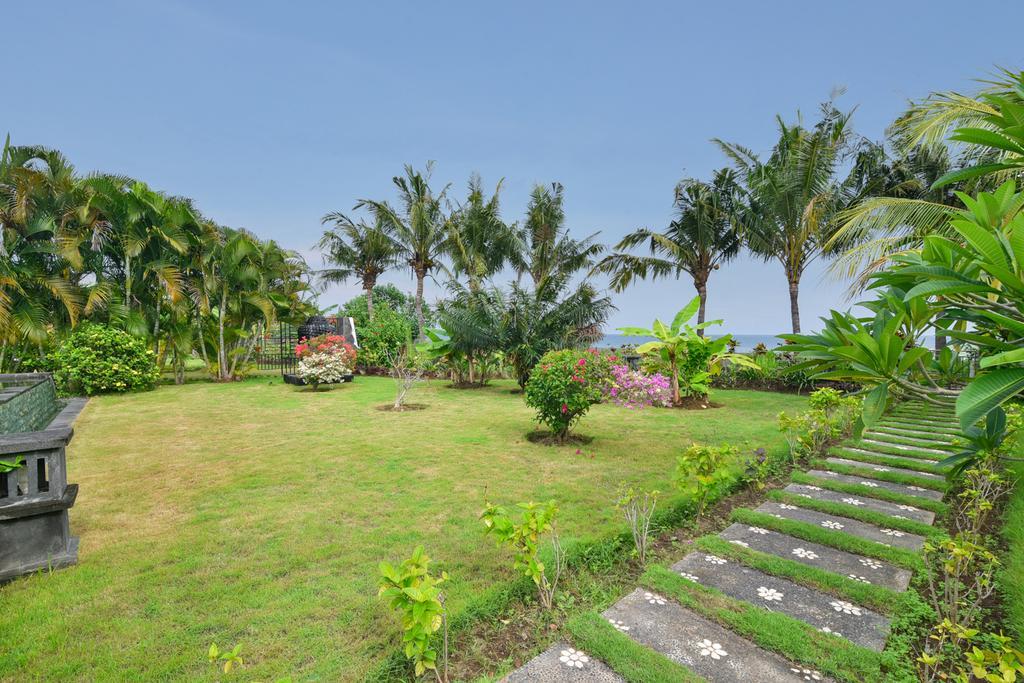 Villa Dunia Impian Kubutambahan  エクステリア 写真